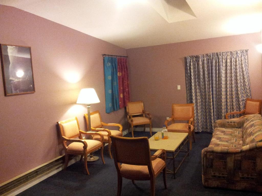 Cache Creek Inn Bilik gambar