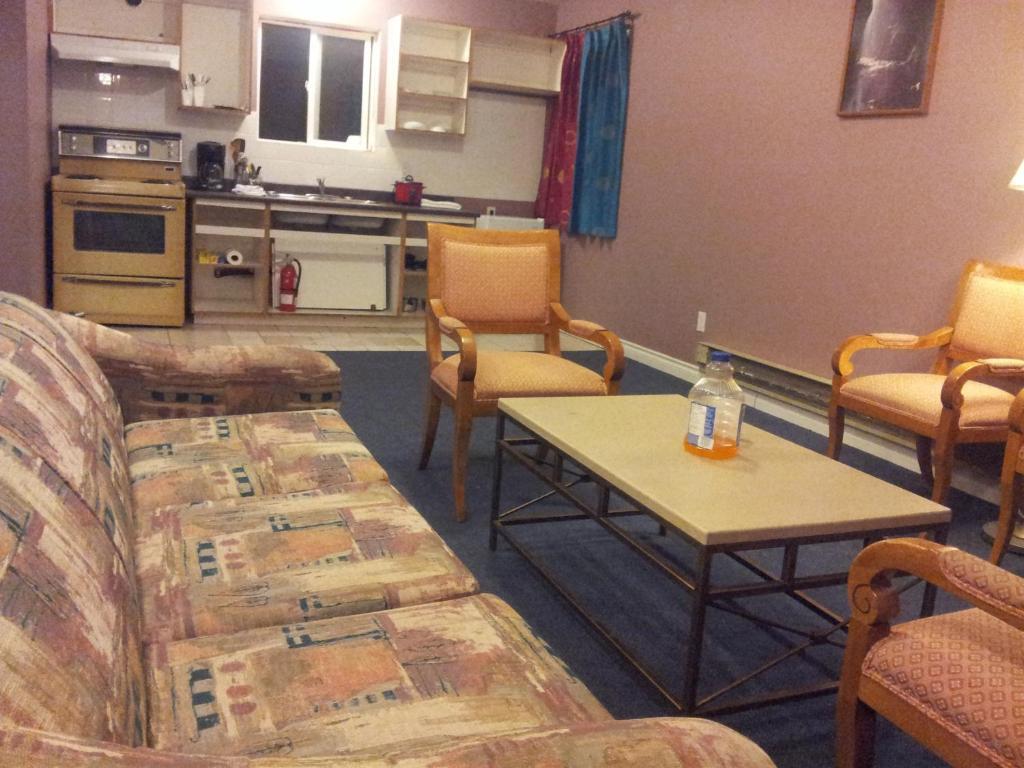 Cache Creek Inn Bilik gambar