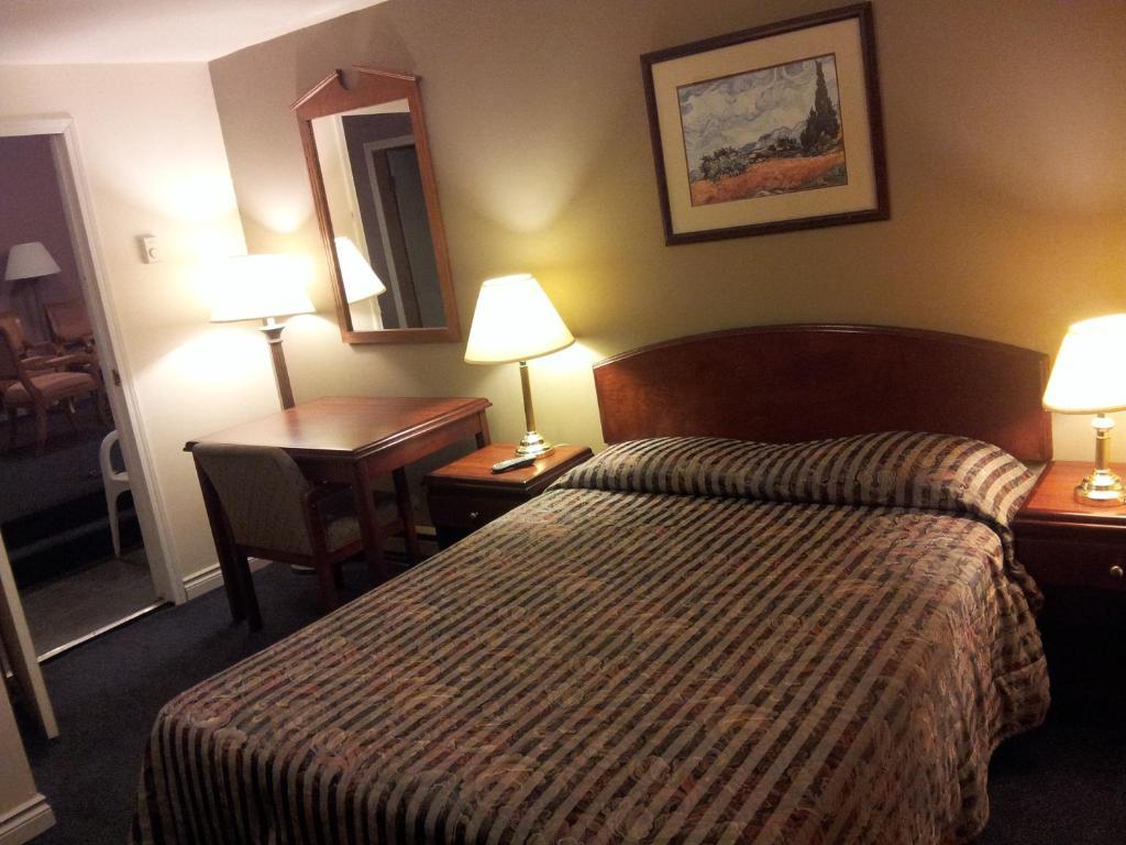 Cache Creek Inn Bilik gambar